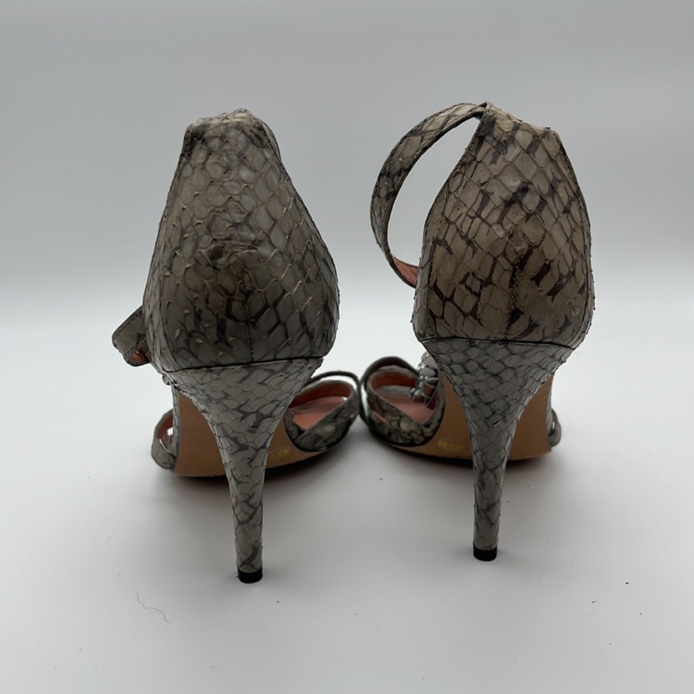 Gorgeous Vince Camuto Heels - Size 9.5 - Picture 5 of 6